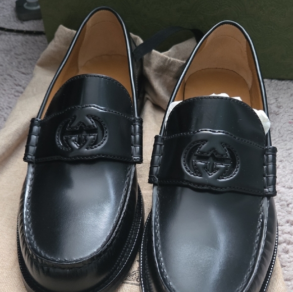 Gucci Shoes - Gucci Black Leather Loafers with Emblem